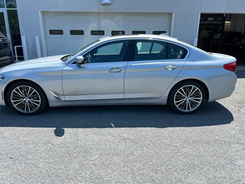 Used 2019 BMW 540i xDrive w/ Convenience Package AWD/4WD image 17