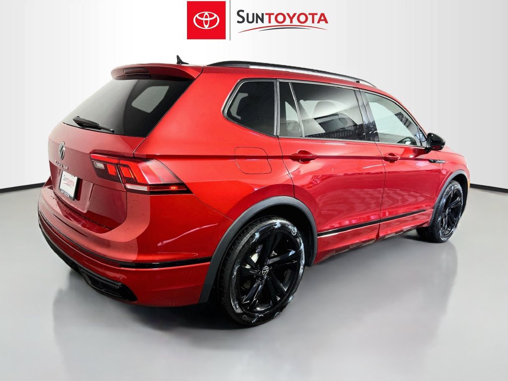 Used 2024 Volkswagen Tiguan SE R-Line FWD image 4