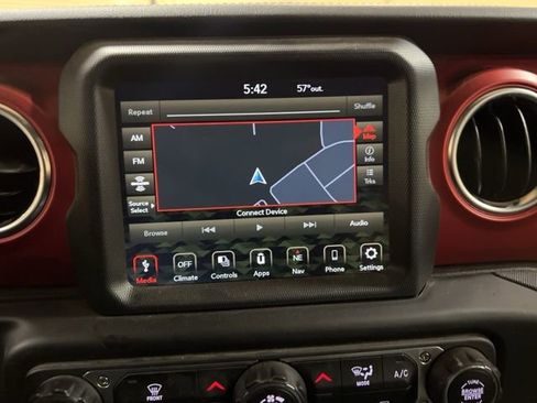 Used 2022 Jeep Gladiator Rubicon w/ Trailer Tow Package image 31