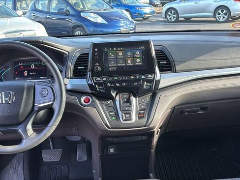 Used 2019 Honda Odyssey EX image 12