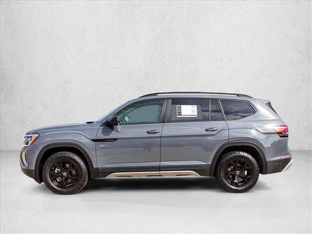 Used 2024 Volkswagen Atlas Peak Edition SEL AWD/4WD image 8