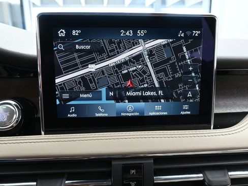 Used 2022 Lincoln Corsair Reserve image 19