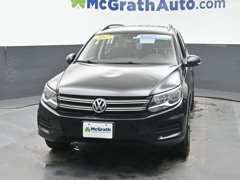 Used 2017 Volkswagen Tiguan S image 5