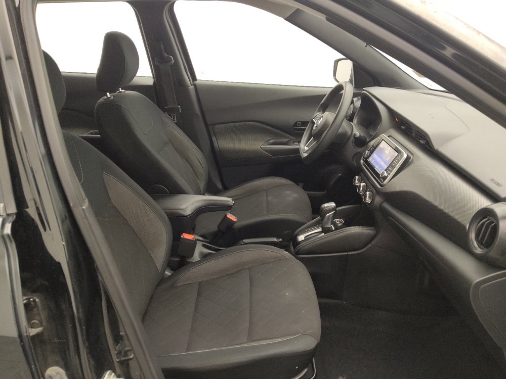 Used 2019 Nissan Kicks S FWD image 21