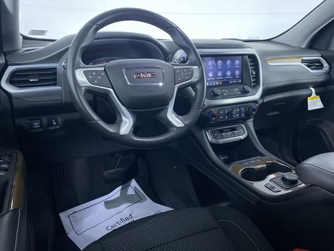 Used 2023 GMC Acadia SLE w/ Driver Convenience Package image 2
