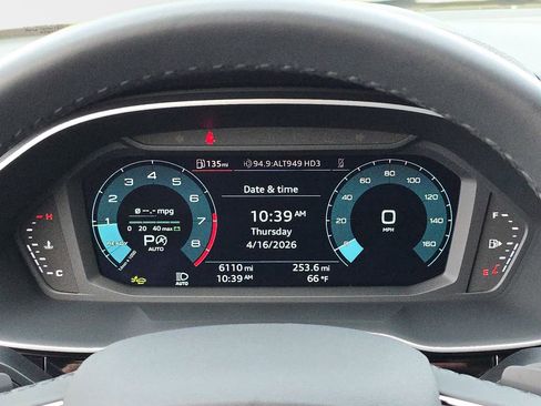 Certified 2025 Audi Q3 2.0T Premium w/ Convenience Package image 22