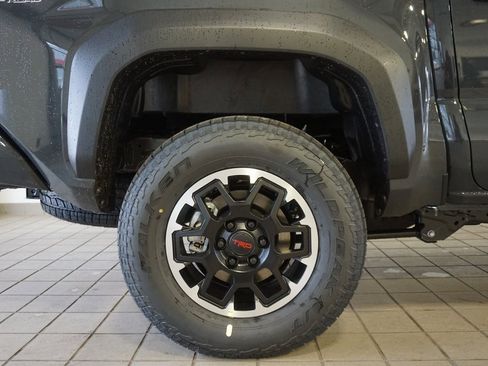 New 2025 Toyota Tacoma TRD Off-Road image 34