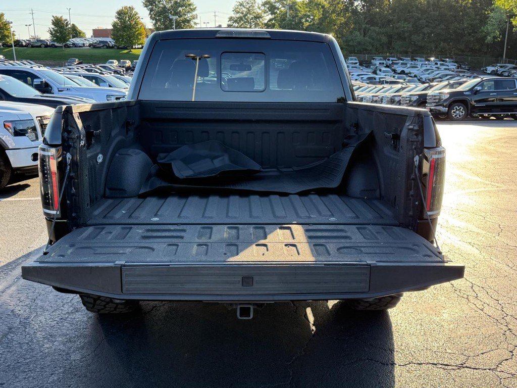 Used 2015 Ford F150 XLT w/ Equipment Group 302A Luxury AWD/4WD image 4