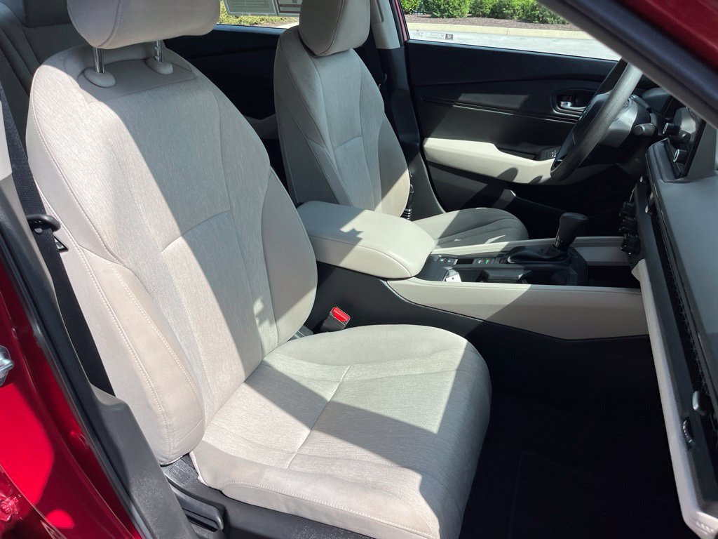 Used 2025 Honda Accord SE image 28