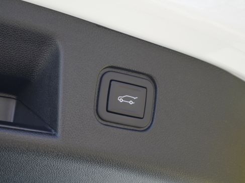 Used 2024 Chevrolet Blazer EV RS AWD/4WD image 19