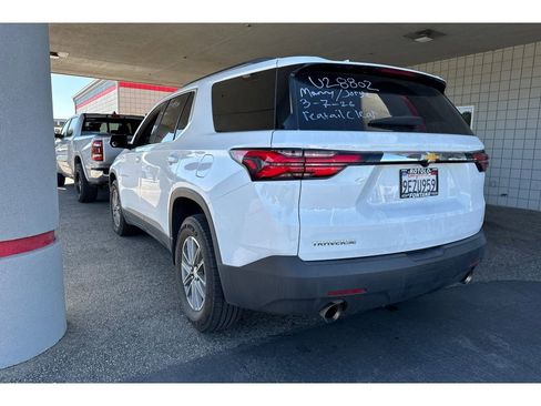 Used 2023 Chevrolet Traverse LT image 7