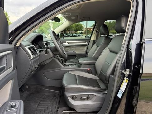 Used 2021 Volkswagen Atlas SE FWD image 13
