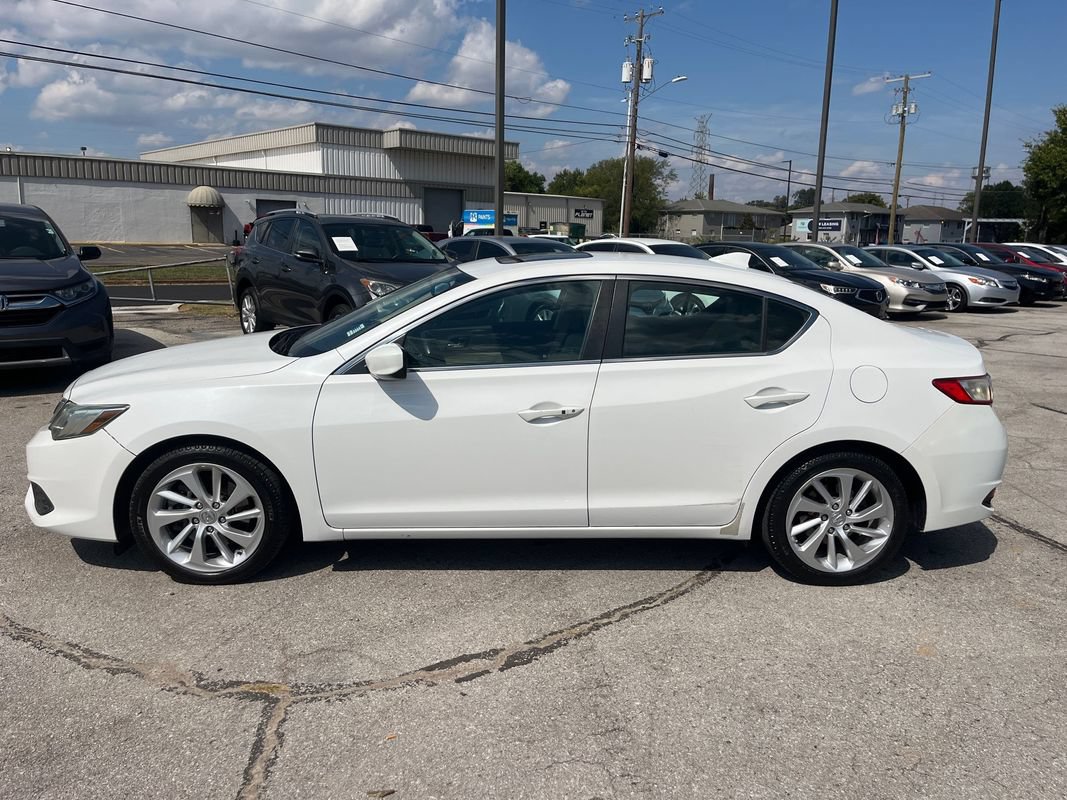 Used 2016 Acura ILX FWD image 2