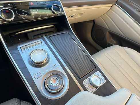 Used 2024 Genesis GV80 2.5T image 34