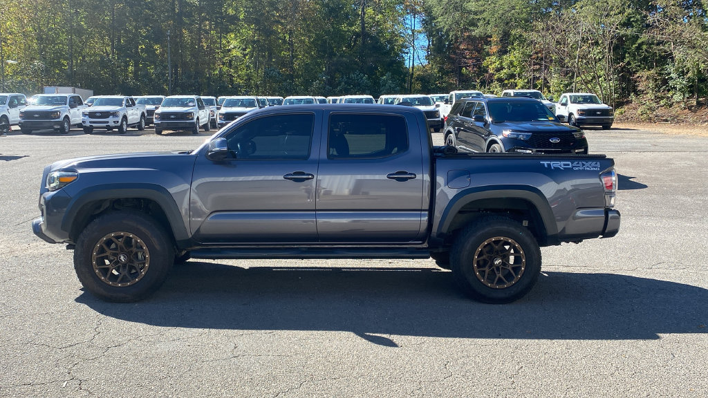 Used 2020 Toyota Tacoma TRD Off-Road w/ TRD Premium Off Road Package AWD/4WD image 8