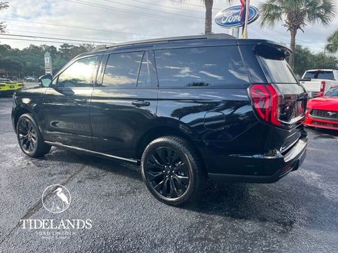 New 2025 Ford Expedition Platinum image 5