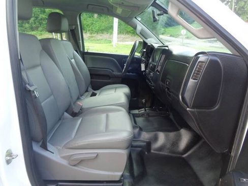 Used 2019 Chevrolet Silverado 2500 W/T AWD/4WD image 22
