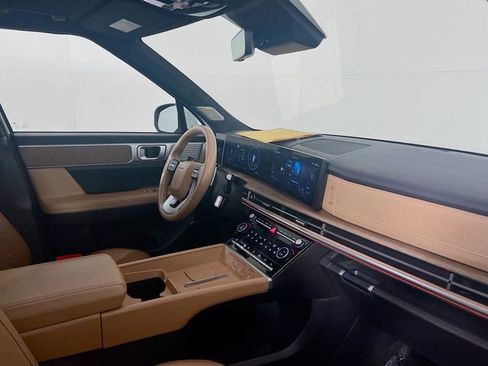 Used 2024 Hyundai Santa Fe Limited image 9