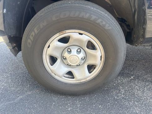 Used 2022 Toyota Tacoma SR w/ SR Convenience Package image 10