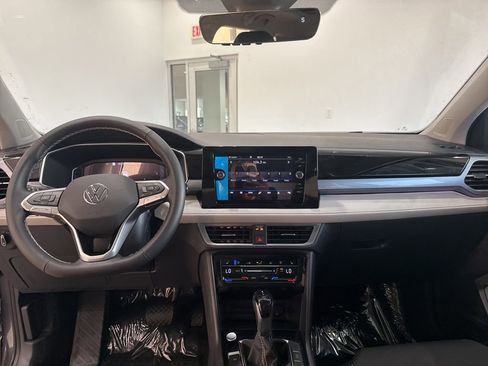 New 2025 Volkswagen Taos SEL image 12