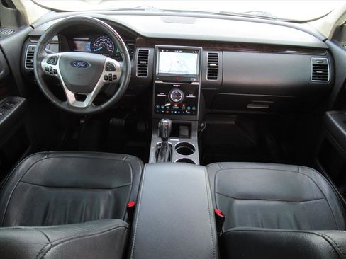 Used 2018 Ford Flex Limited image 11