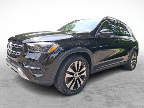 Used 2025 Mercedes-Benz GLE 450 4MATIC image 3