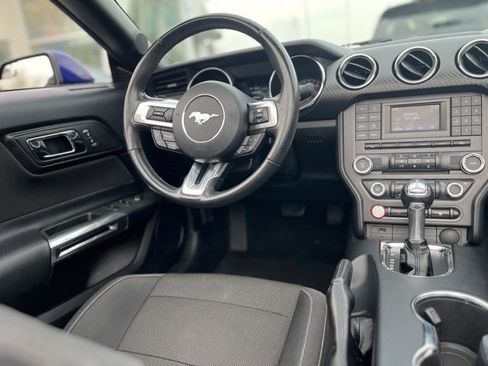 Used 2016 Ford Mustang Convertible image 27