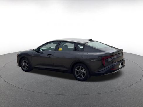 Used 2025 Kia K4 LXS image 10
