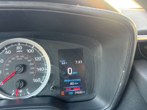 Used 2021 Toyota Corolla SE FWD image 43