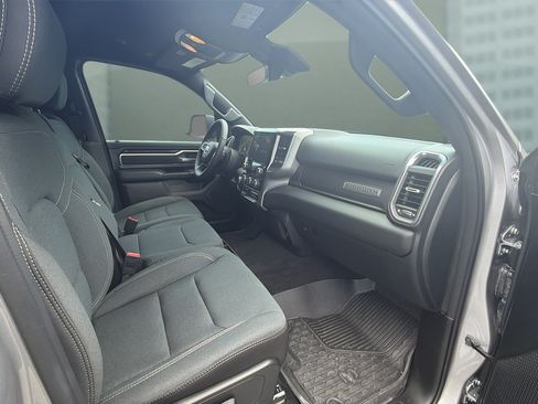 Used 2025 RAM 1500 Big Horn AWD/4WD image 17