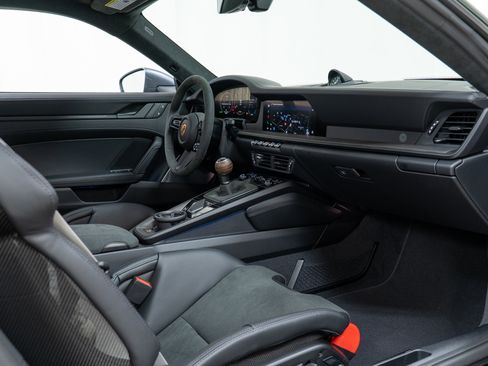 New 2026 Porsche 911 Carrera T RWD image 31