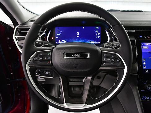 Used 2022 Jeep Grand Cherokee Limited 4xe image 16