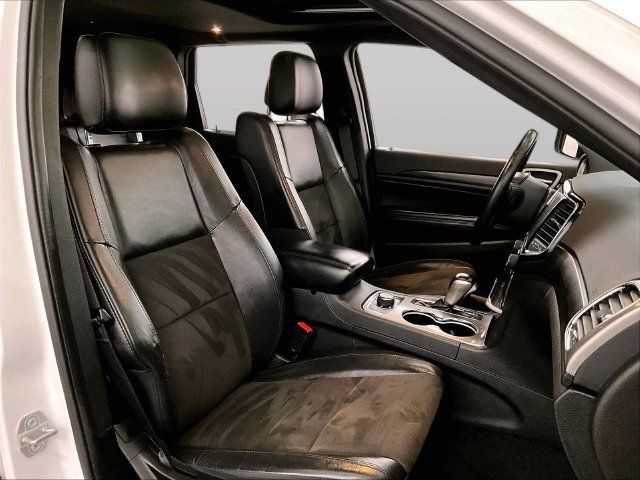 Used 2022 Jeep Grand Cherokee Laredo X AWD/4WD image 7