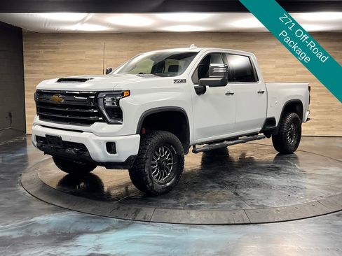 Used 2024 Chevrolet Silverado 2500 LTZ w/ LTZ Plus Package image 5