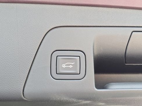 Used 2025 Buick Envision Avenir AWD/4WD image 30