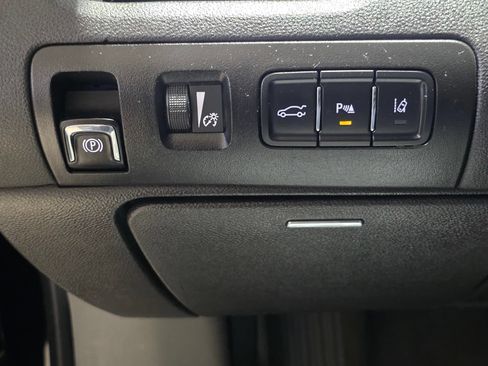 Used 2015 Chevrolet Impala LTZ FWD image 33