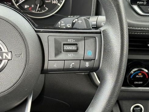 Used 2023 Nissan Rogue SV AWD/4WD image 22