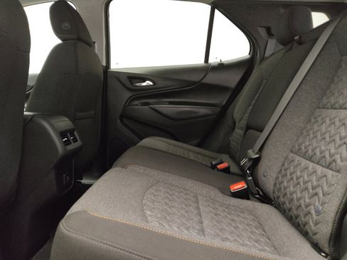 Used 2023 Chevrolet Equinox LT FWD image 18