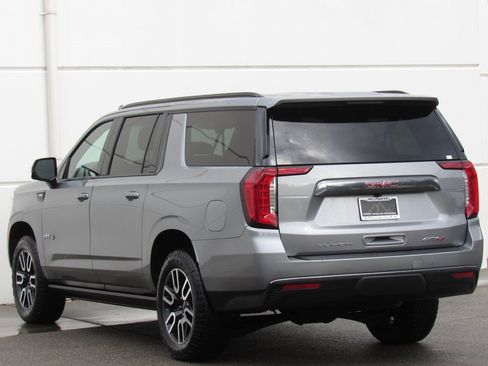 Used 2023 GMC Yukon XL AT4 w/ AT4 Premium Package image 5
