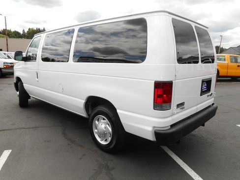 Used 2011 Ford E-150 and Econoline 150 Wagon w/ PWR Windows & Locks Group RWD image 9