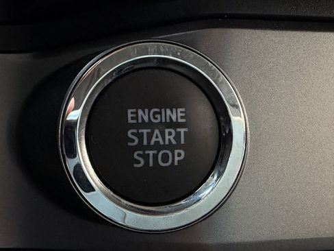Used 2023 Toyota Tacoma SR5 RWD image 22