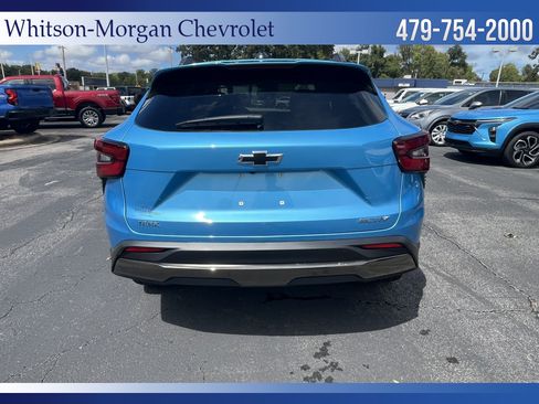 New 2026 Chevrolet Trax ACTIV w/ Sunroof Package FWD image 6