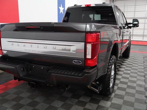 Used 2020 Ford F250 Platinum w/ FX4 Off-Road Package AWD/4WD image 18