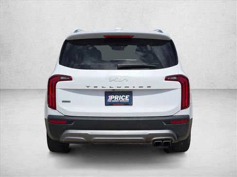 Used 2022 Kia Telluride SX w/ SX Prestige Package AWD/4WD image 3