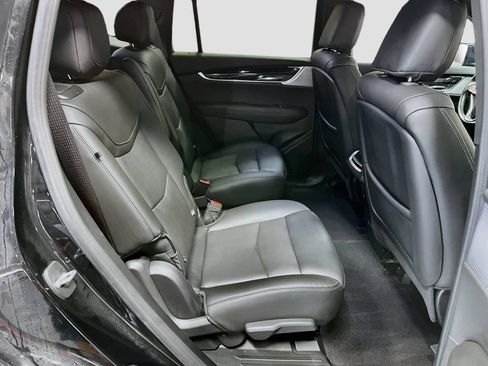 Used 2024 Cadillac XT6 Premium Luxury w/ Technology Package AWD/4WD image 30