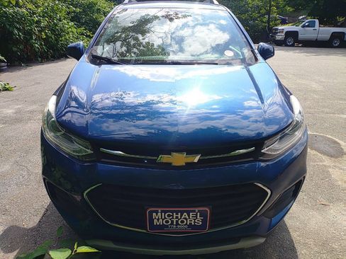 Used 2019 Chevrolet Trax LT AWD/4WD image 3