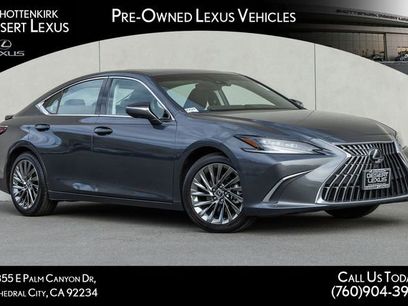 Used 2024 Lexus ES 300h w/ Luxury Package
