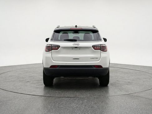 Used 2025 Jeep Compass Limited AWD/4WD image 7