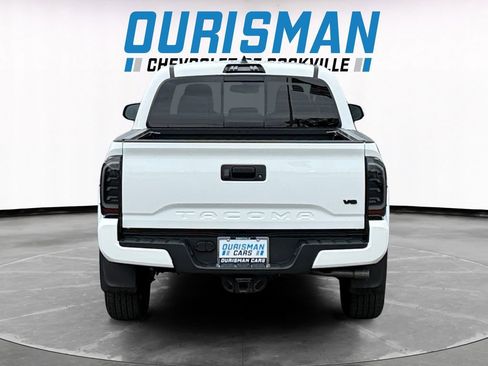 Used 2023 Toyota Tacoma TRD Sport AWD/4WD image 5
