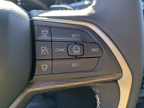 New 2026 Jeep Grand Cherokee Altitude RWD image 18